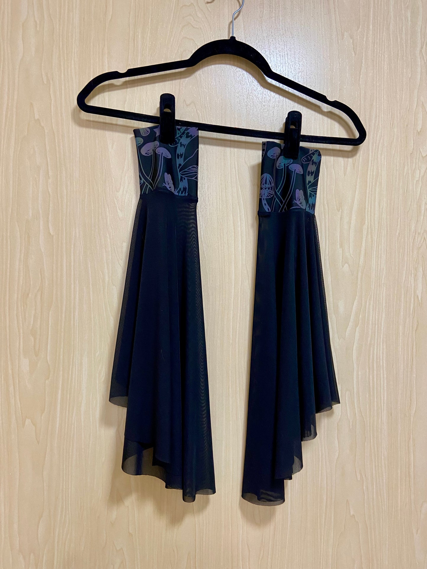 Mushroom Flutter Sleeves (RTS)