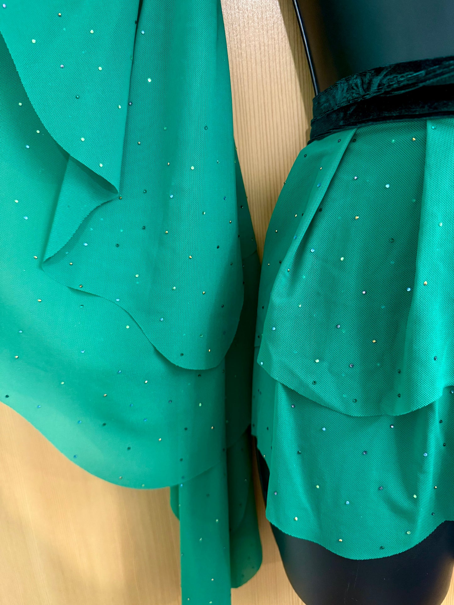 Green Rhinestone Wrap Skirt/Sleeve Set (S-L)
