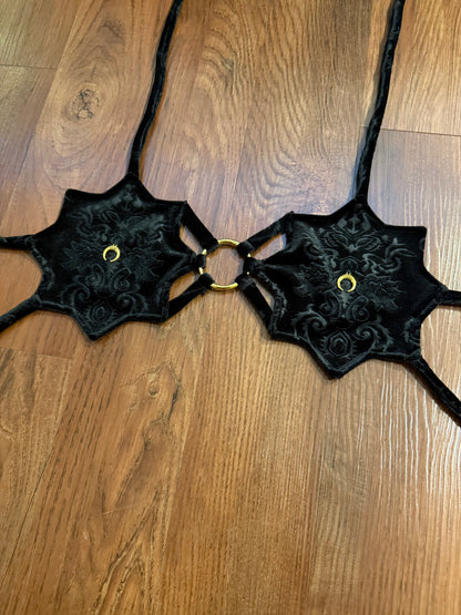 Pierced Sunburst Top (Closet Sale)